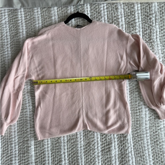 1. State Soft Pink V-Neck Sweater with Lantern Sleeves, Size Medium - Picture 5 of 7